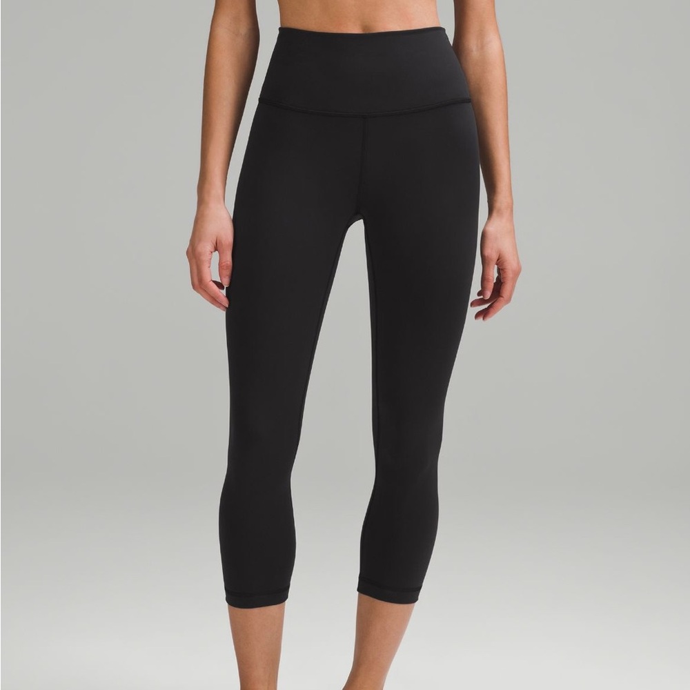 🍋 Lululemon Wunder under high rise crop 21